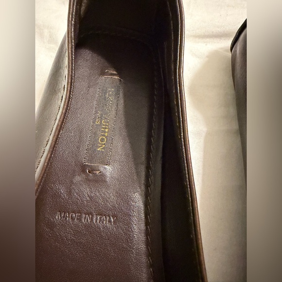 Louis Vuitton Oxford Ballet Brown Flats with Gold Accents - Picture 2 of 4
